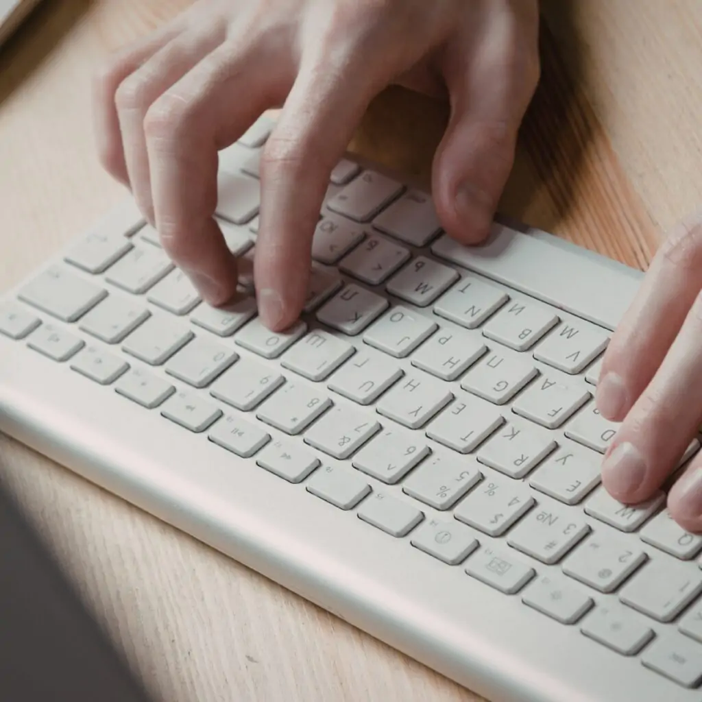 Comparing the best website designers in Guwahati for 2026 by cost, turnaround time, and reviews — a practical guide to picking the right agency for your business.